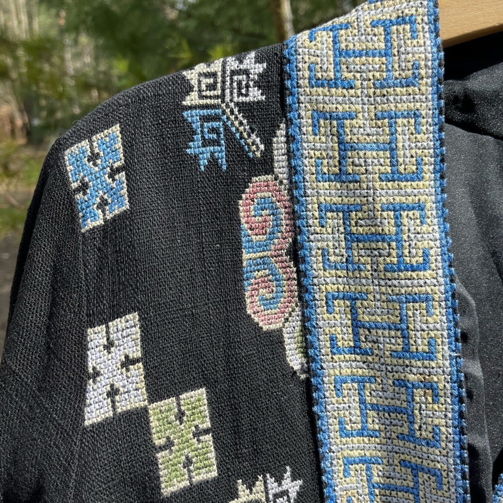 Vintage Handmade Peruvian Tapestry Jacket - image 2